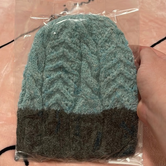 Peruvian Co. Accessories - Baby Alpaca handmade hat 🌟